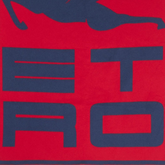 ETRO HOME - Navy & Red Pegasus Logo Throw Blanket 80% wool 20% cashmere NWOT - Picture 3 of 3